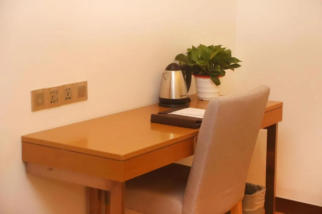 GreenTree Inn Nanjing Jiangning District Dongqi Road Vehicle 4S Park Branch