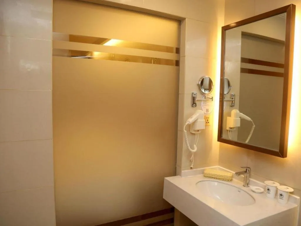 GreenTree Inn Nanjing Jiangning District Dongqi Road Vehicle 4S Park Branch