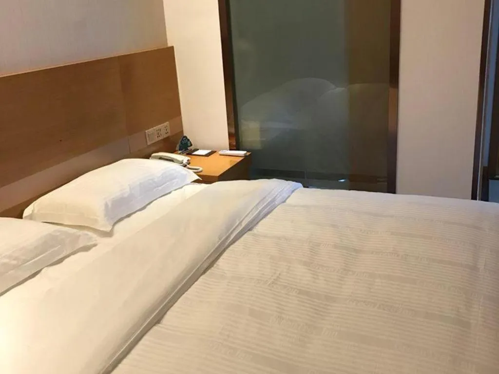 Bed in GreenTree Inn Nanjing Jiangning District Dongqi Road Vehicle 4S Park Branch