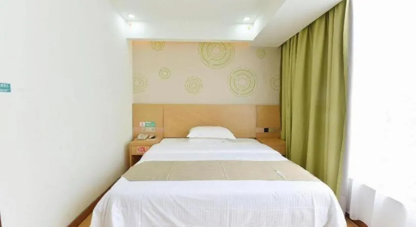 Bed in GreenTree Inn Huainan Shou County Zijin Road Express Hotel