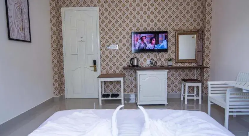 Bed in Royal Hotel Bed in Royal Hotel