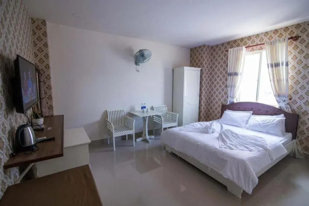 Bed in Royal Hotel Bed in Royal Hotel