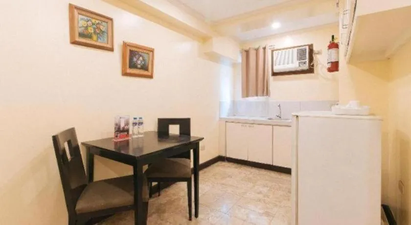 Greenbelt Makati - Vaccinated Staff