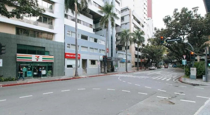 Greenbelt Makati - Vaccinated Staff