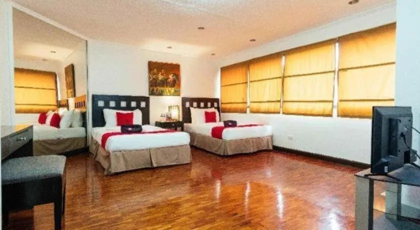 Bed in Greenbelt Makati - Vaccinated Staff