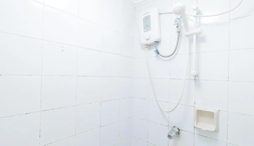 Greenbelt Makati - Vaccinated Staff