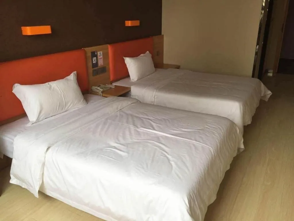 Bed in 7 Days Premium·Guanyun Nanjing West Road Hesheng Plaza