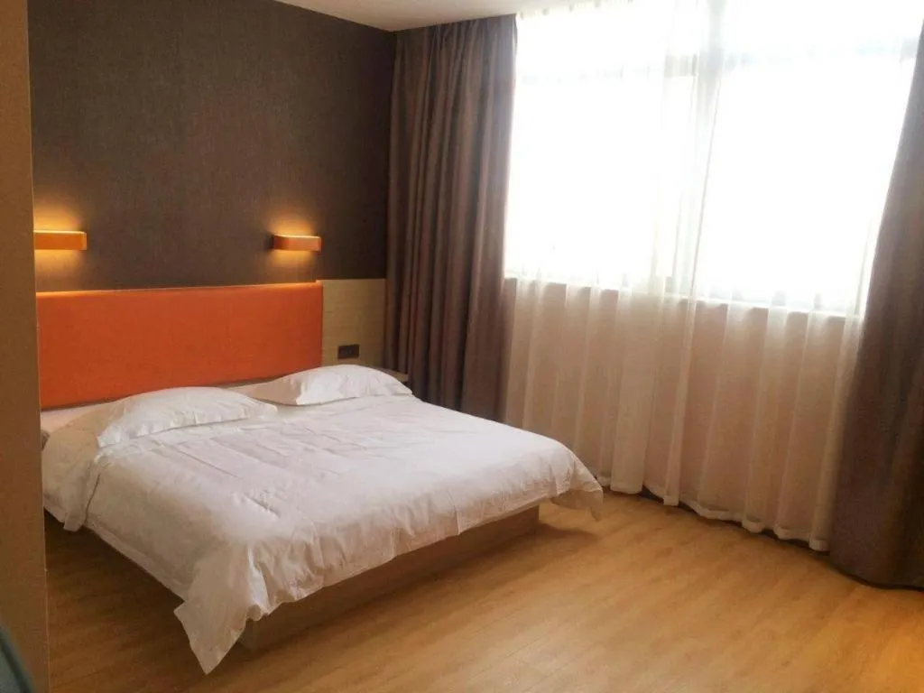 Bed in 7 Days Premium·Guanyun Nanjing West Road Hesheng Plaza