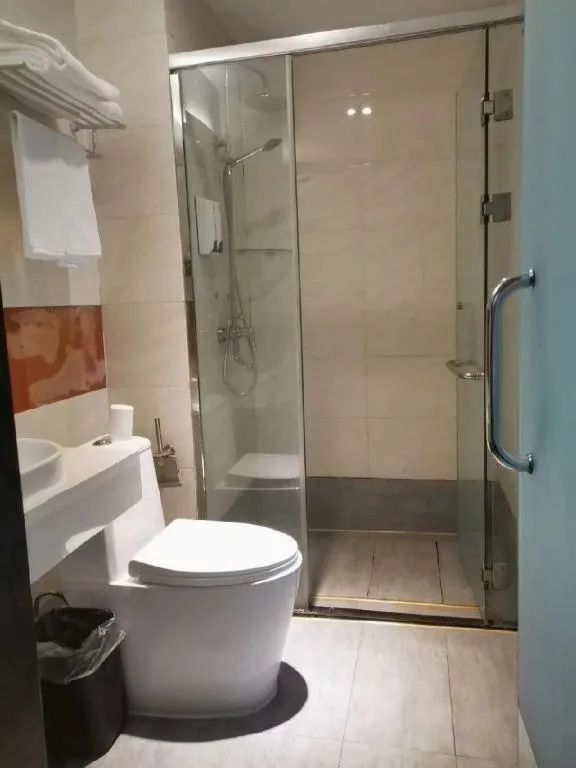 7 Days Premium·Guanyun Nanjing West Road Hesheng Plaza