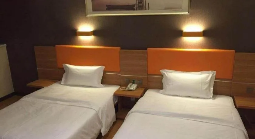 Bed in 7 Days Premium·Guanyun Nanjing West Road Hesheng Plaza