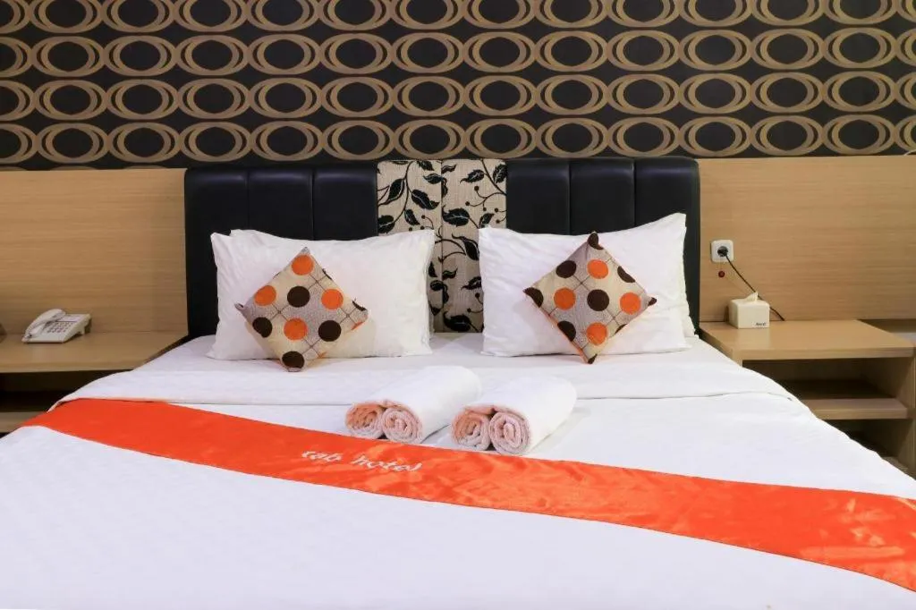 Bed in Tab Hotel Surabaya