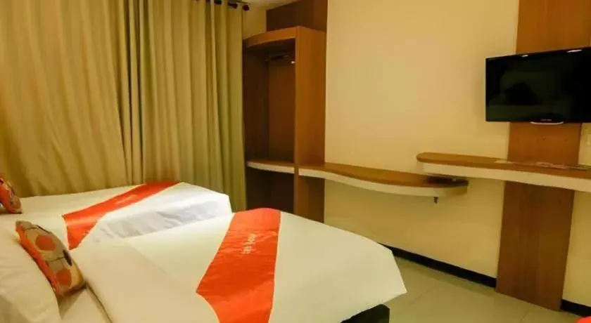 Bed in Tab Hotel Surabaya Bed in Tab Hotel Surabaya