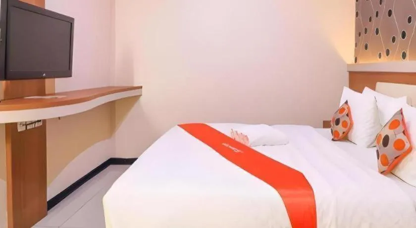 Bed in Tab Hotel Surabaya