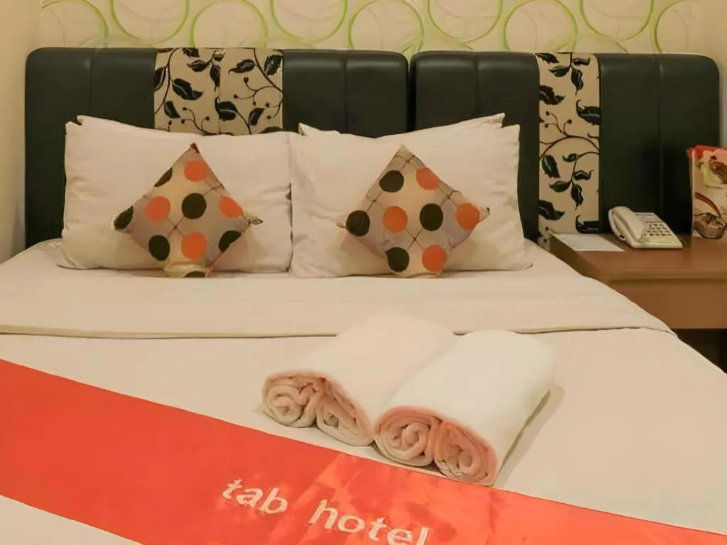 Bed in Tab Hotel Surabaya