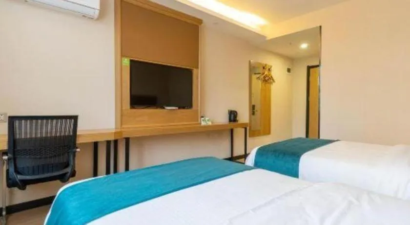 Bed in GreenTree Inn Huangshi Huahu Development Zone Daquan Road