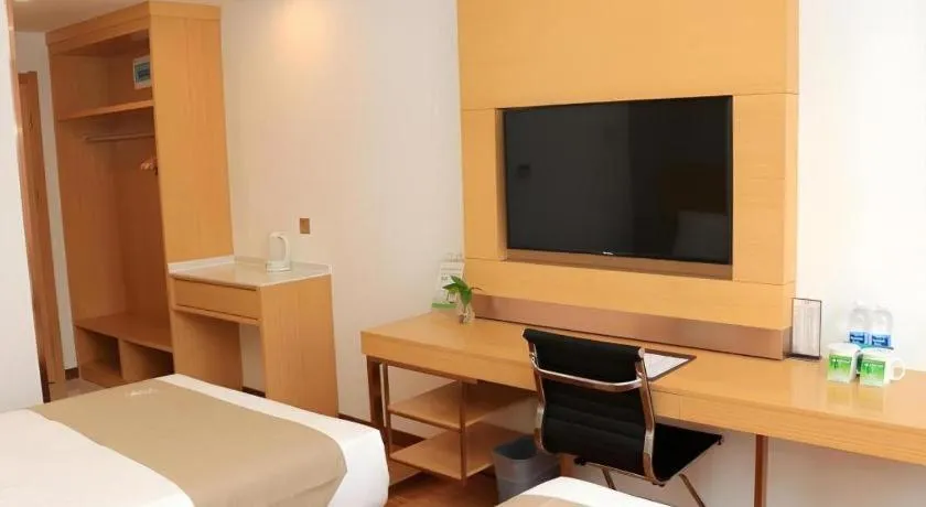 Bed in GreenTree Inn Huangshi Huahu Development Zone Daquan Road