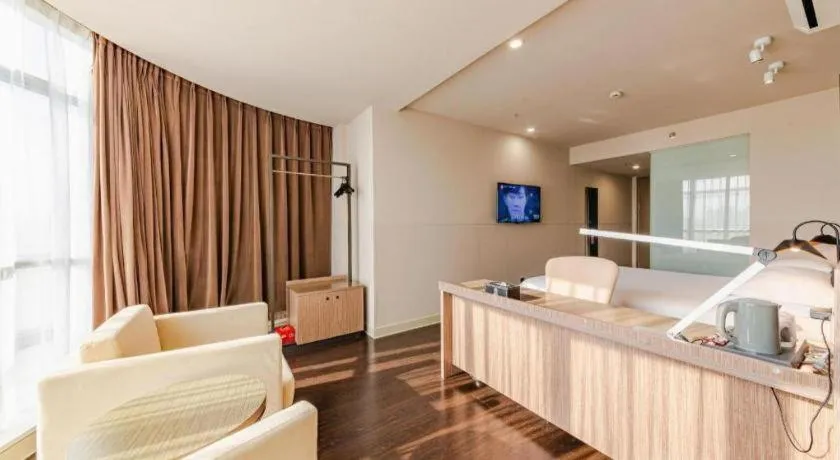 Jinjiang Inn Select Foshan Nanhai Guicheng Metro Station