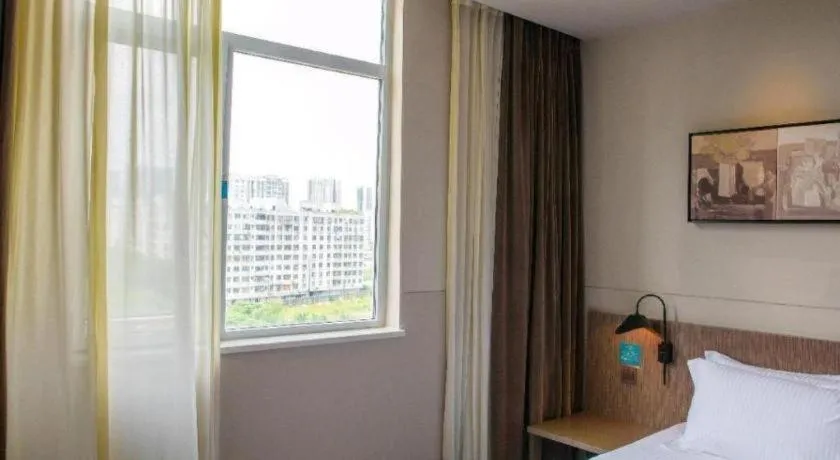 Bed in Jinjiang Inn Select Foshan Nanhai Guicheng Metro Station