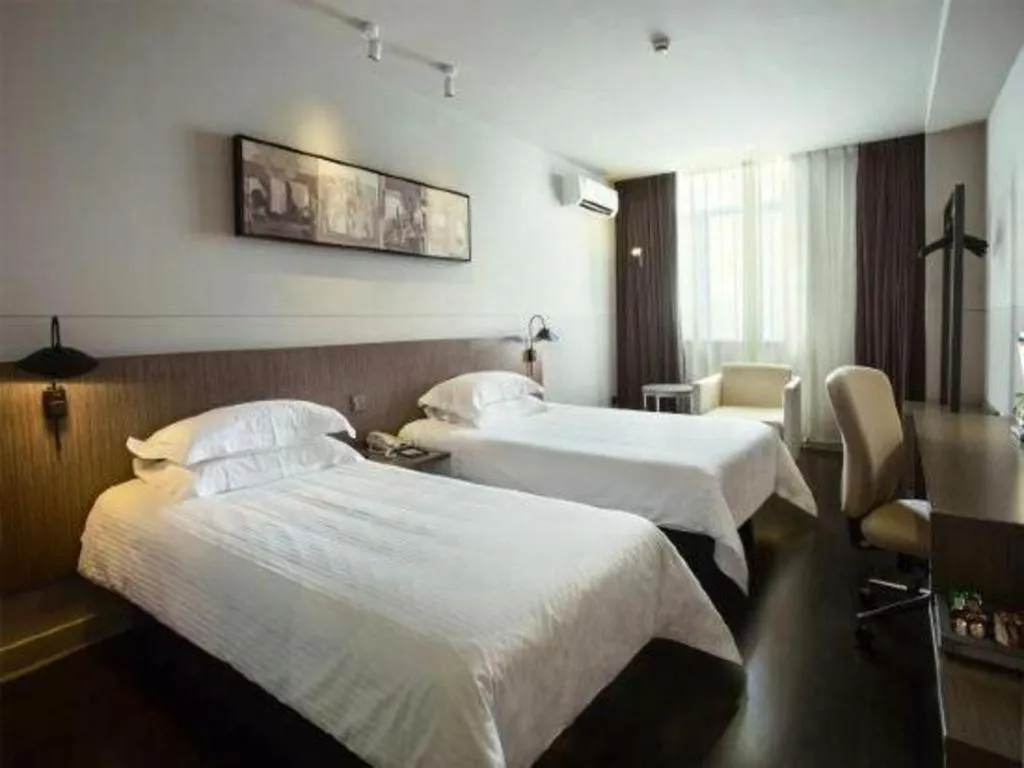 Bed in Jinjiang Inn Select Foshan Nanhai Guicheng Metro Station