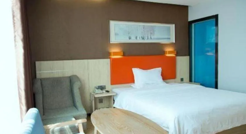 Bed in 7 Days Premium Fuzhou Dongxiang High-Speed Railway Station Dongxin Market