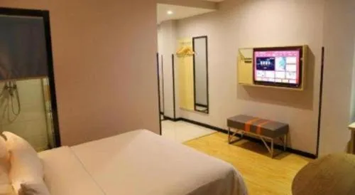 7 Days Premium Fuzhou Dongxiang High-Speed Railway Station Dongxin Market