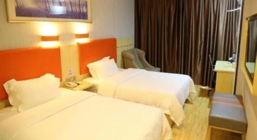Bed in 7 Days Premium Fuzhou Dongxiang High-Speed Railway Station Dongxin Market