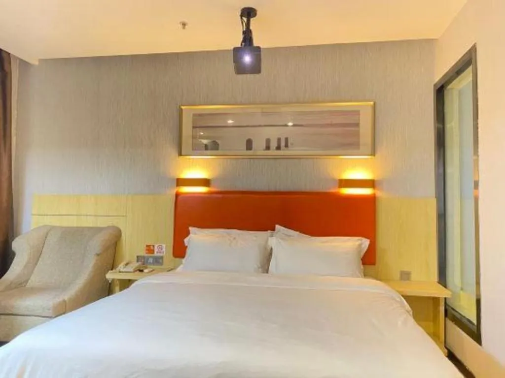 Bed in 7 Days Premium Fuzhou Dongxiang High-Speed Railway Station Dongxin Market