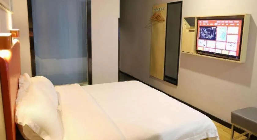 Bed in 7 Days Premium Fuzhou Dongxiang High-Speed Railway Station Dongxin Market
