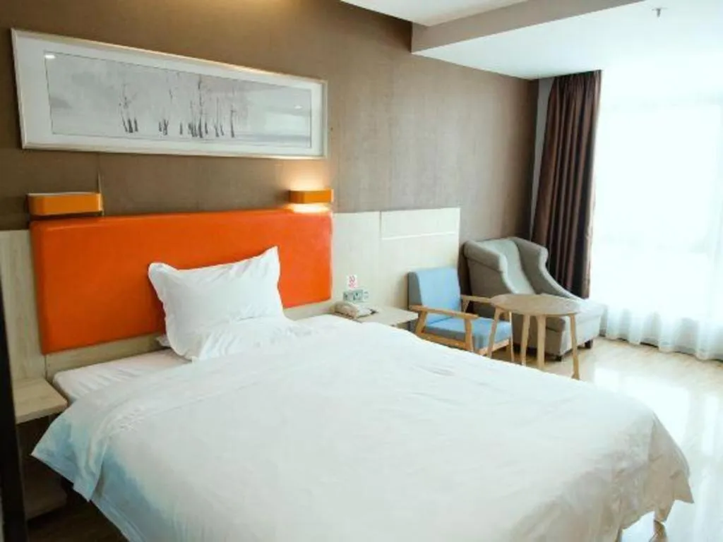 Bed in 7 Days Premium Fuzhou Dongxiang High-Speed Railway Station Dongxin Market