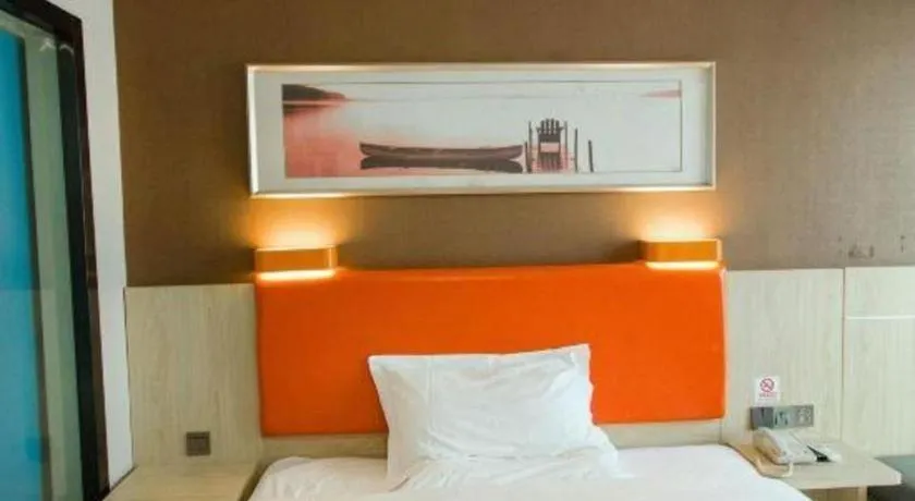 Bed in 7 Days Premium Fuzhou Dongxiang High-Speed Railway Station Dongxin Market