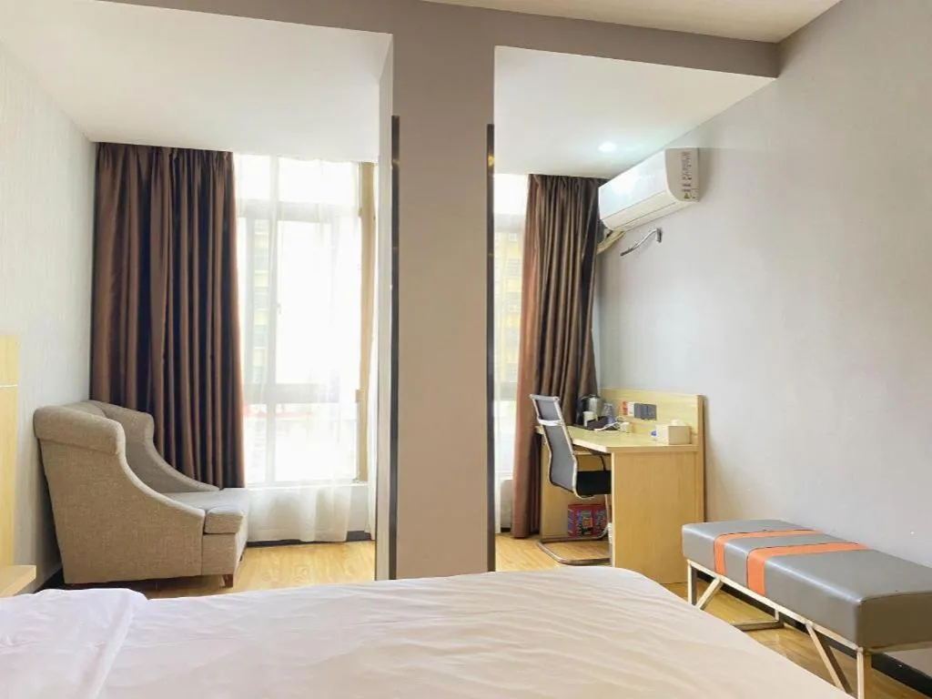 Bed in 7 Days Premium Fuzhou Dongxiang High-Speed Railway Station Dongxin Market