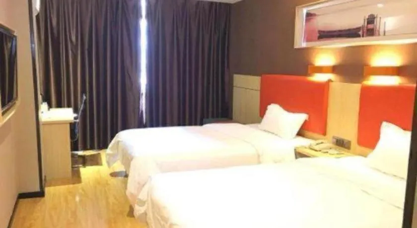 Bed in 7 Days Premium Fuzhou Dongxiang High-Speed Railway Station Dongxin Market