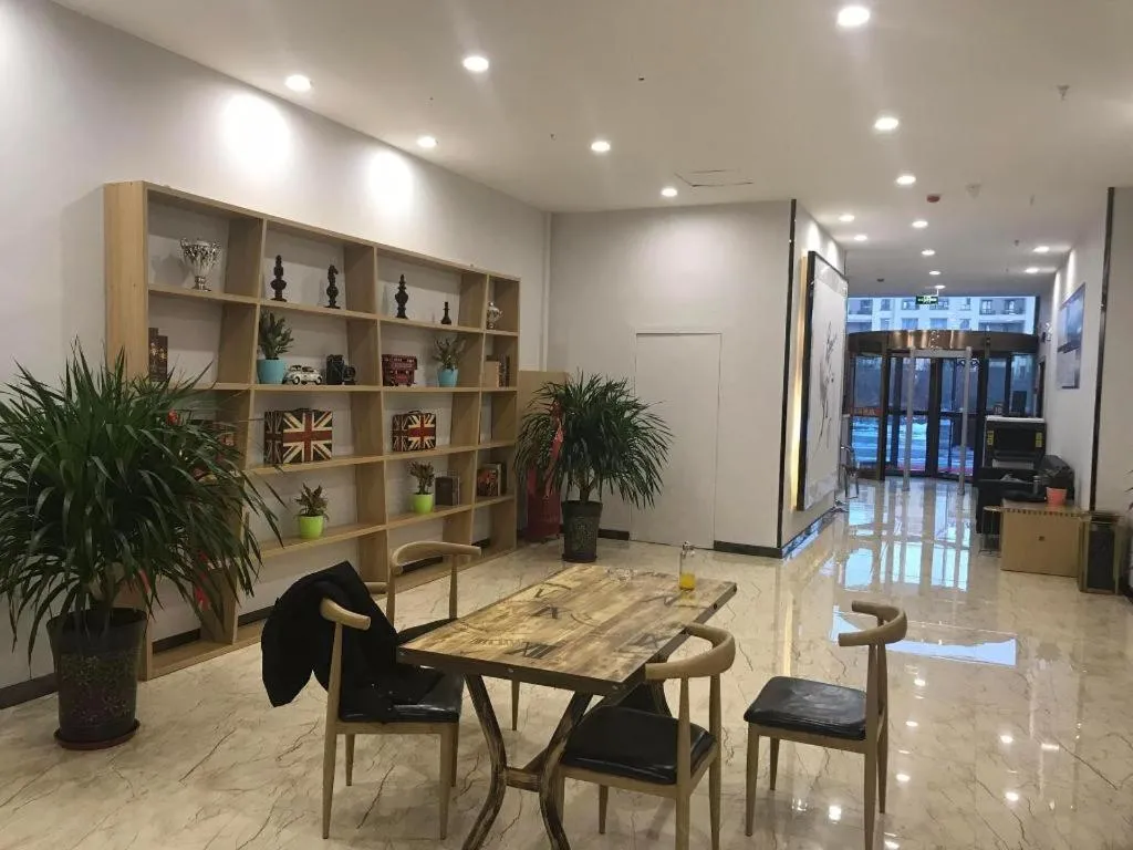 7 Days Premium Bole Tuanjie South Road Lanhu Bieyuan