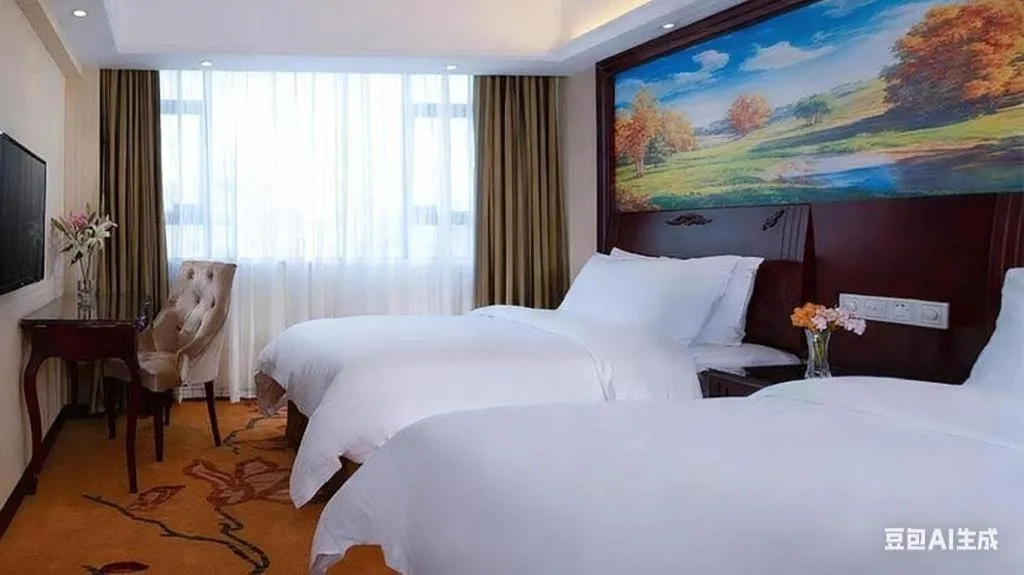 Bed in Vienna Hotel Shenzhen Pinghu Shuangyong Street Metro Station