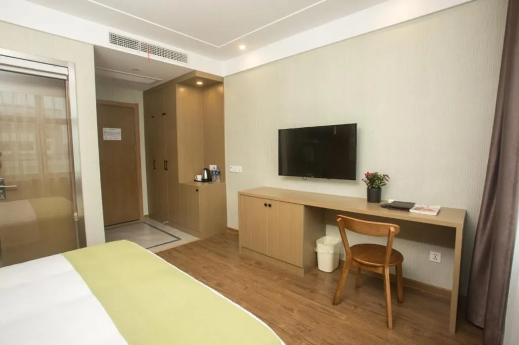 Bed in Shell Changzhou Yangrong City Hotel