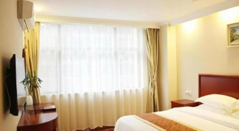 GreenTree Inn Xianning Tongshan Yangdu Avenue