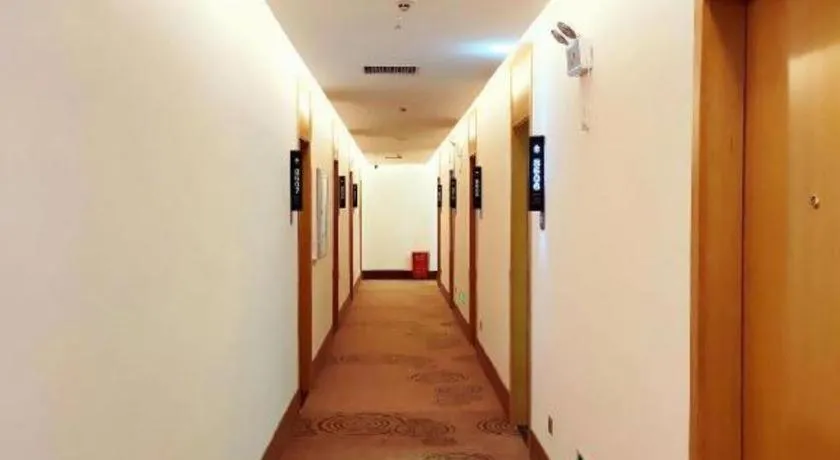 GreenTree Inn Xianning Tongshan Yangdu Avenue