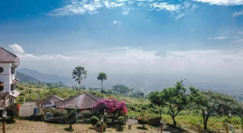 OYO 1194 Villa Bukit Panderman Residence