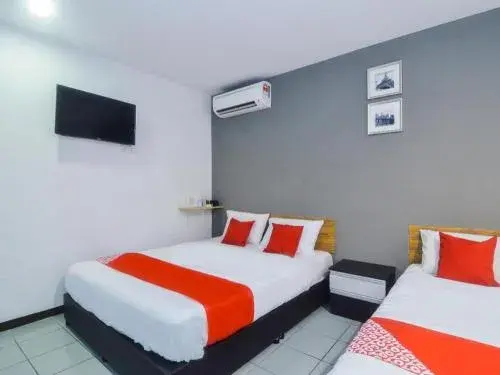 Super OYO 89465 Golden Lounge Super OYO 89465 Golden Lounge