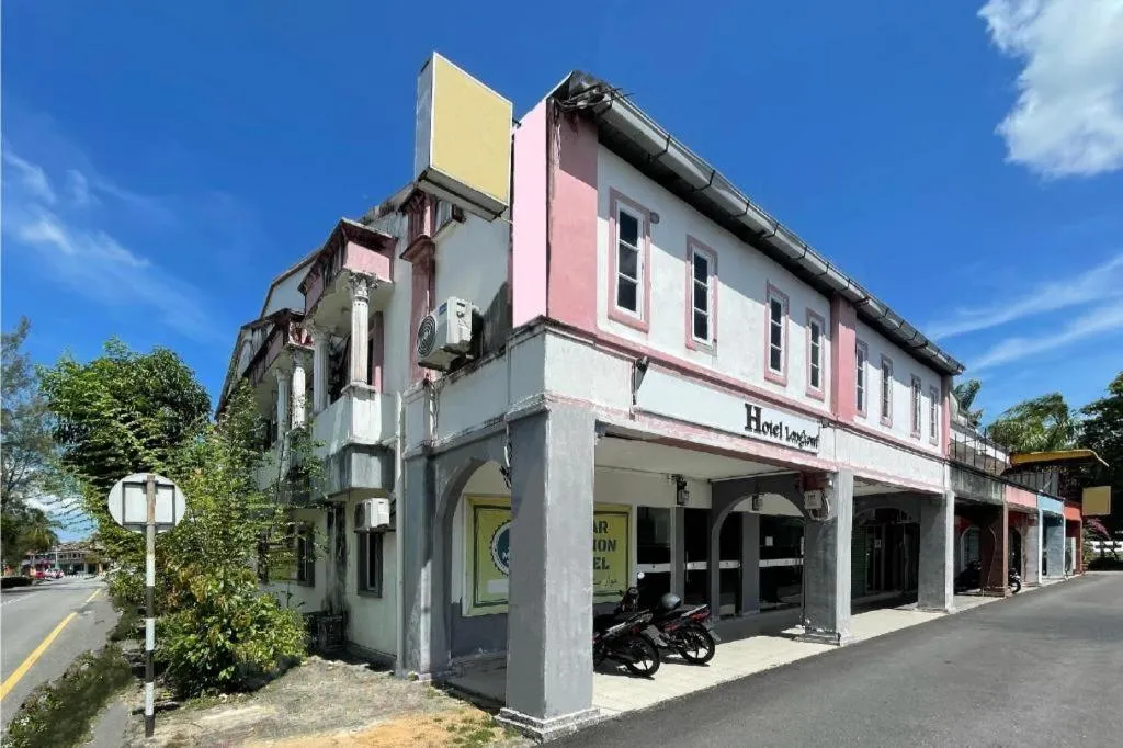 OYO 90324 Muar Station Hotel