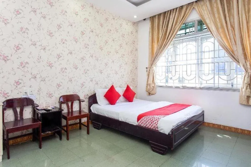 Bed in OYO 553 Truong Giang Hotel