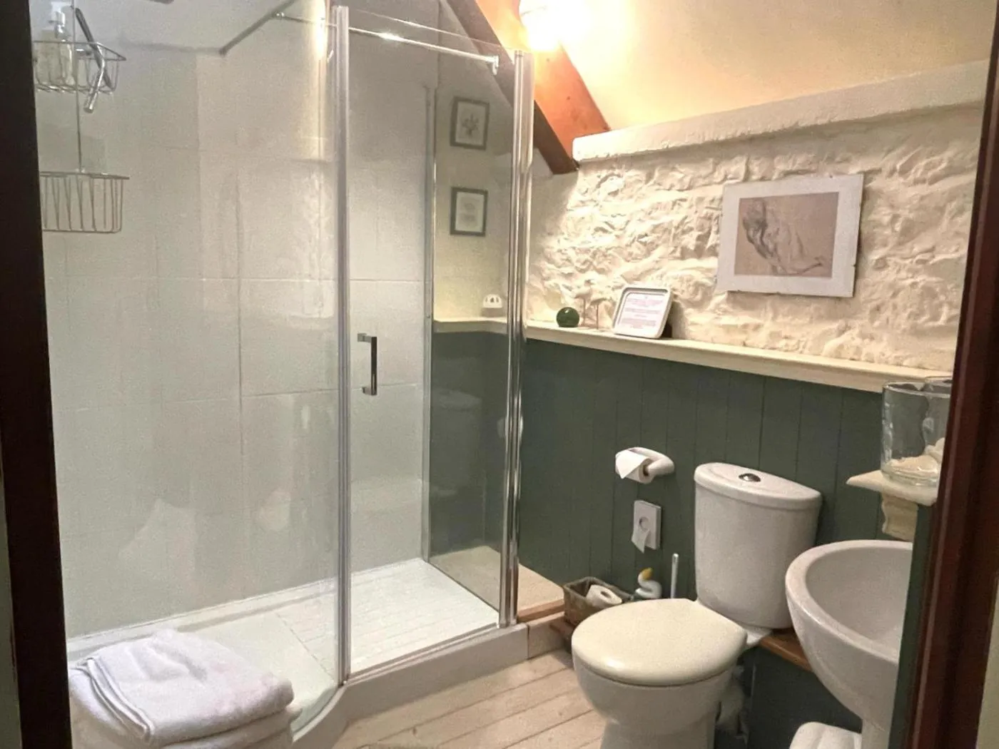 Bathroom in La Lande