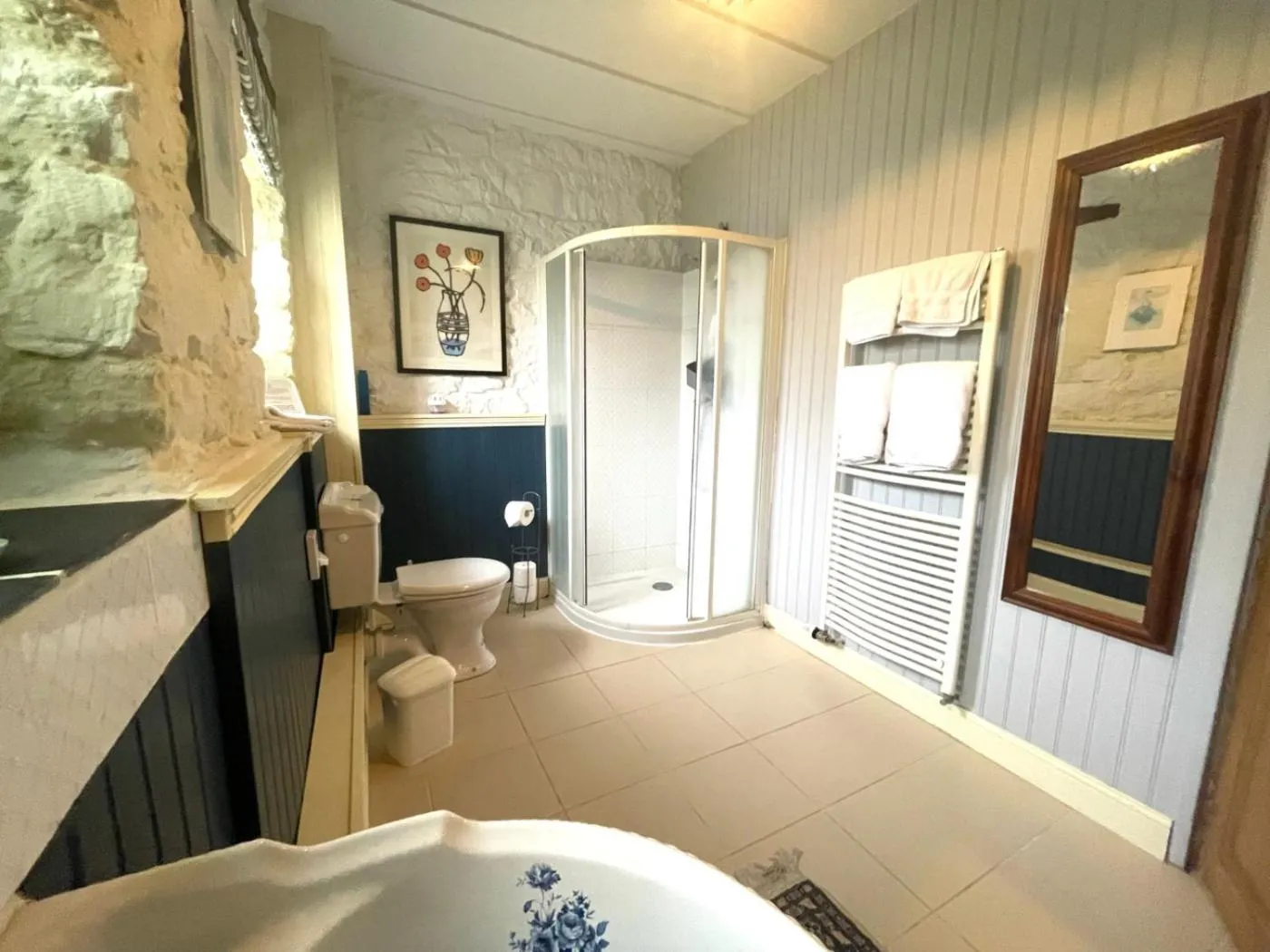 Bathroom in La Lande