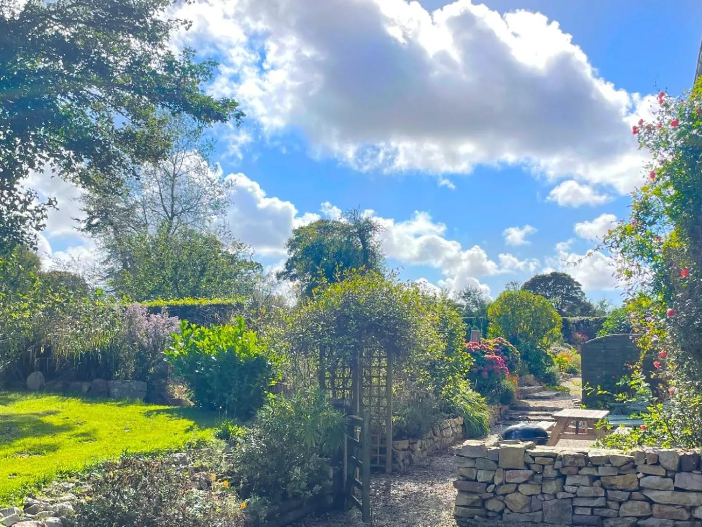 Garden view in La Lande
