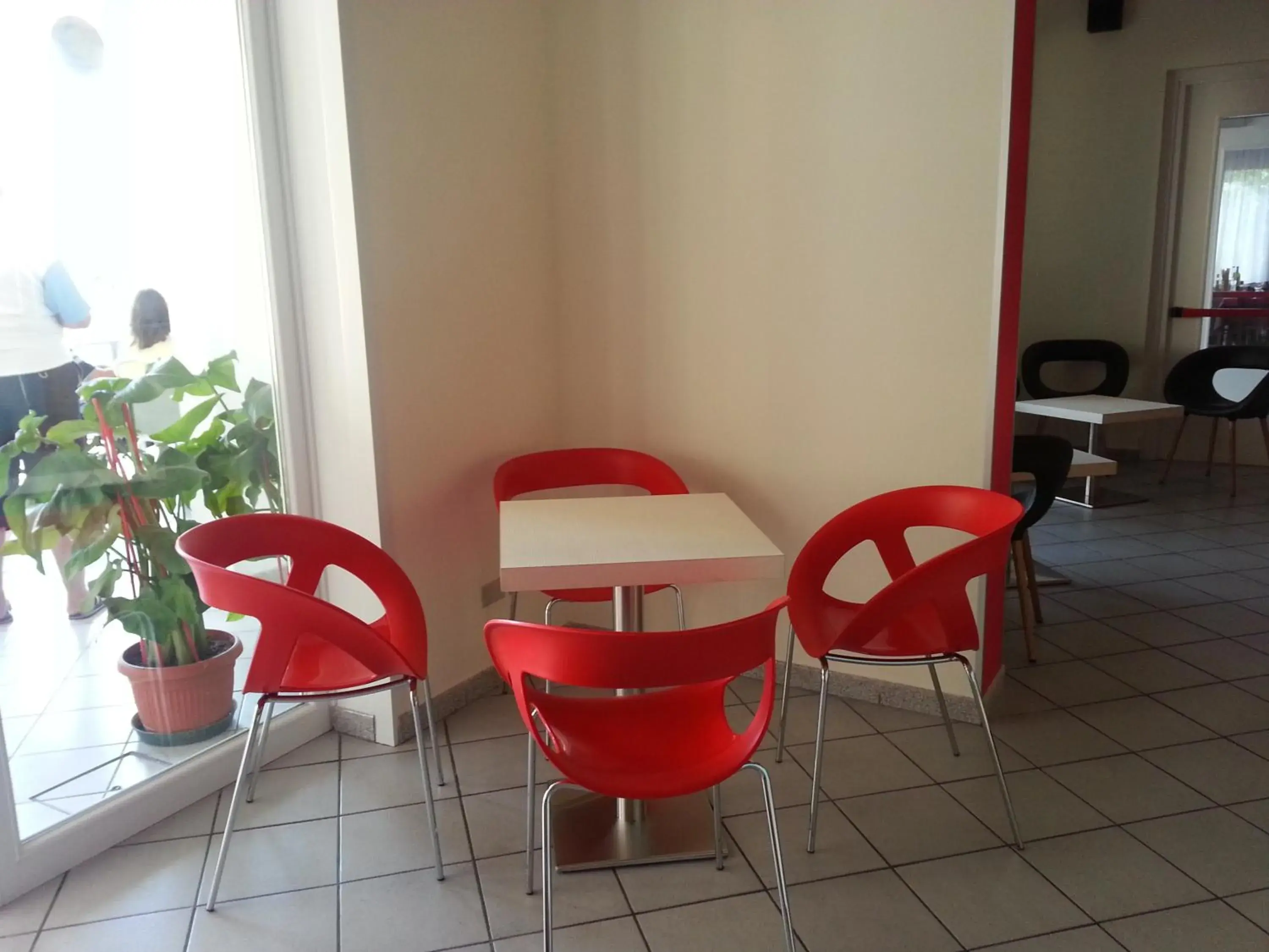 Lounge or bar, Dining Area in Hotel La Parigina