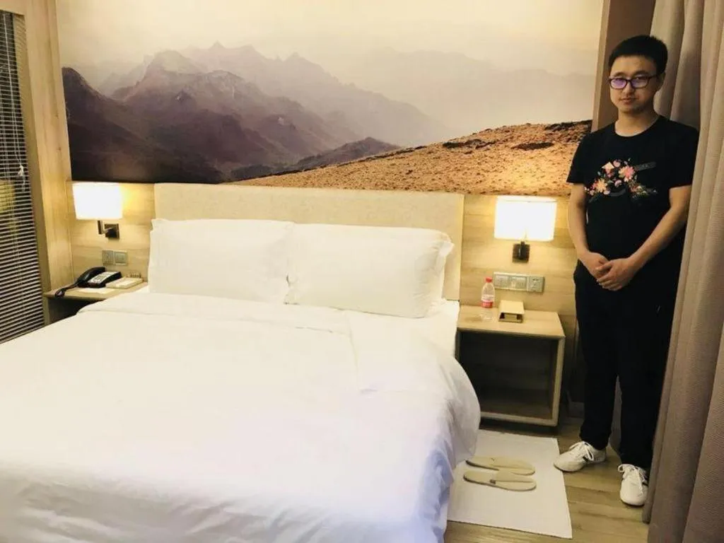 Bed in Atour Hotel Xi'an High Tech Dazhai Road