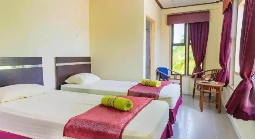 Bed in Nipah River view Bed in Nipah River view