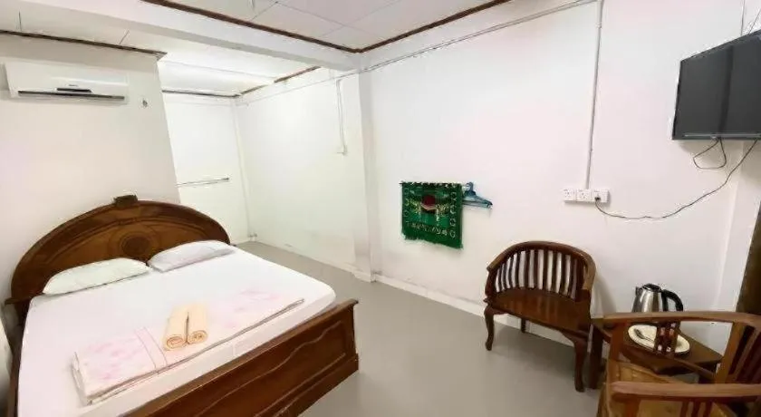 Bed in Nipah River view