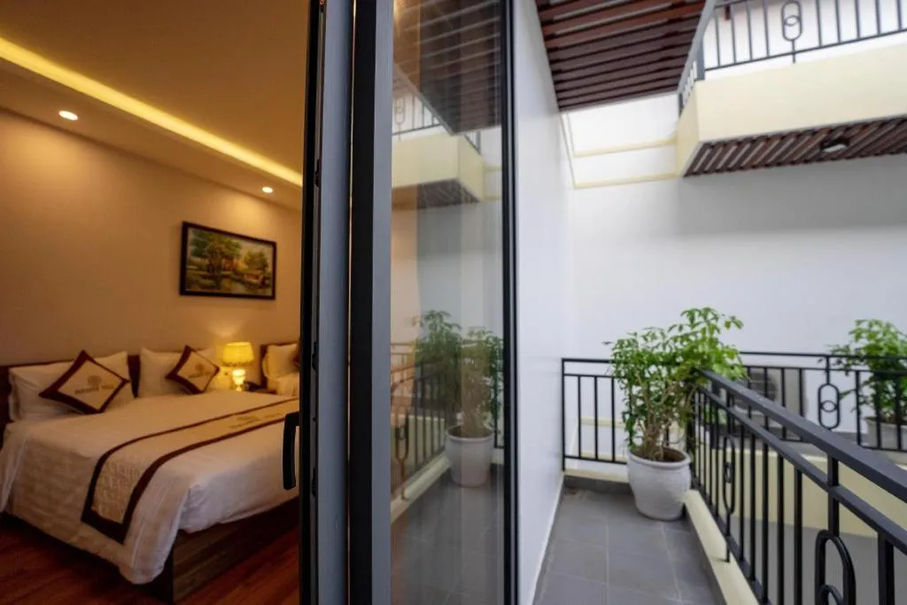 Bed in Hoi An Paradise Villa