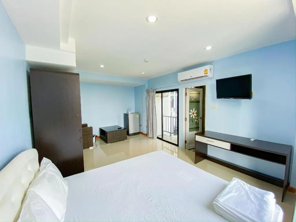 Bed in Delighted Bangkok Hotel